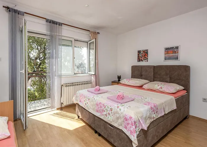 Awesome In Apartamento