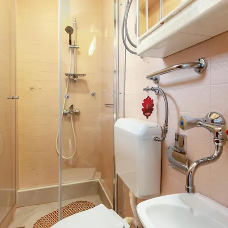 Apartment Beautiful In With Wifi *