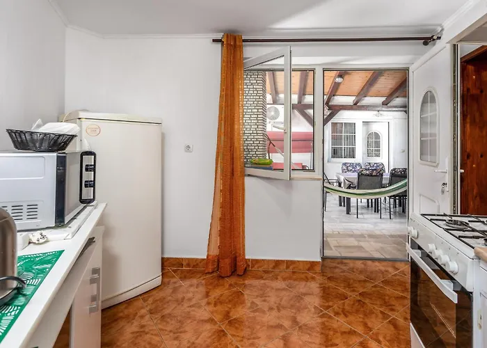 Awesome In アパート *