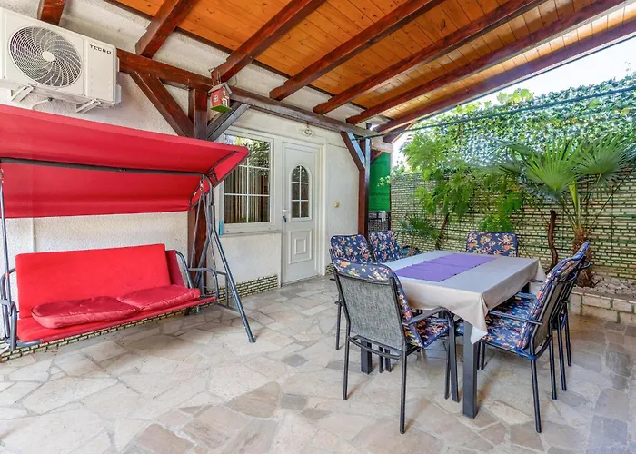 Awesome In アパート ノヴィ・ヴィノドロスキー